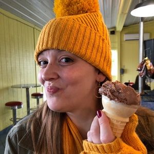 Meet your Posher, Brandy